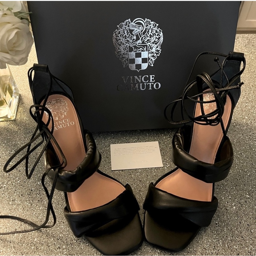 Vince Camuto